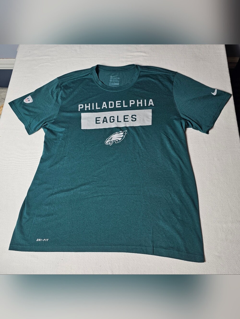 Nike Philadelphia Eagles Dri Fit shirt Mens Size XL Green